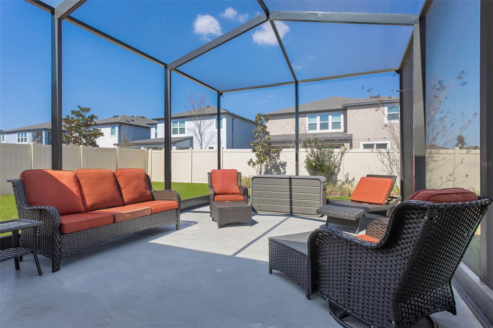 WHISPERING OAKS PRESERVE - Residential