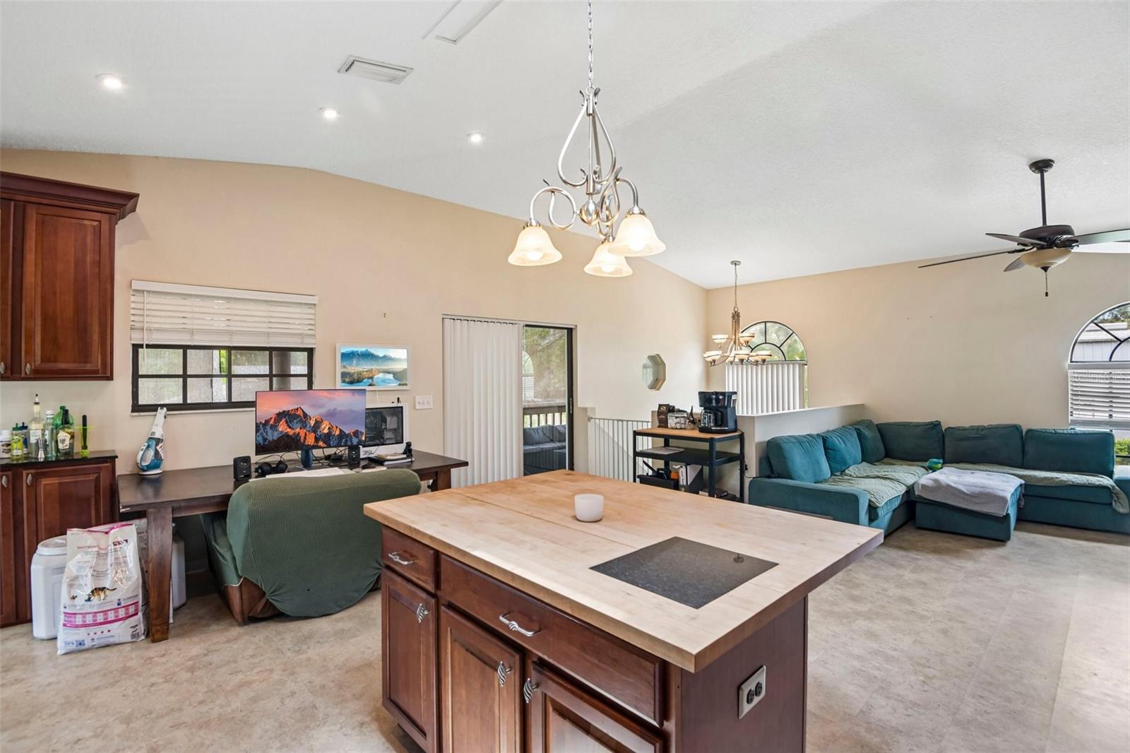 5831 114TH TERRACE N