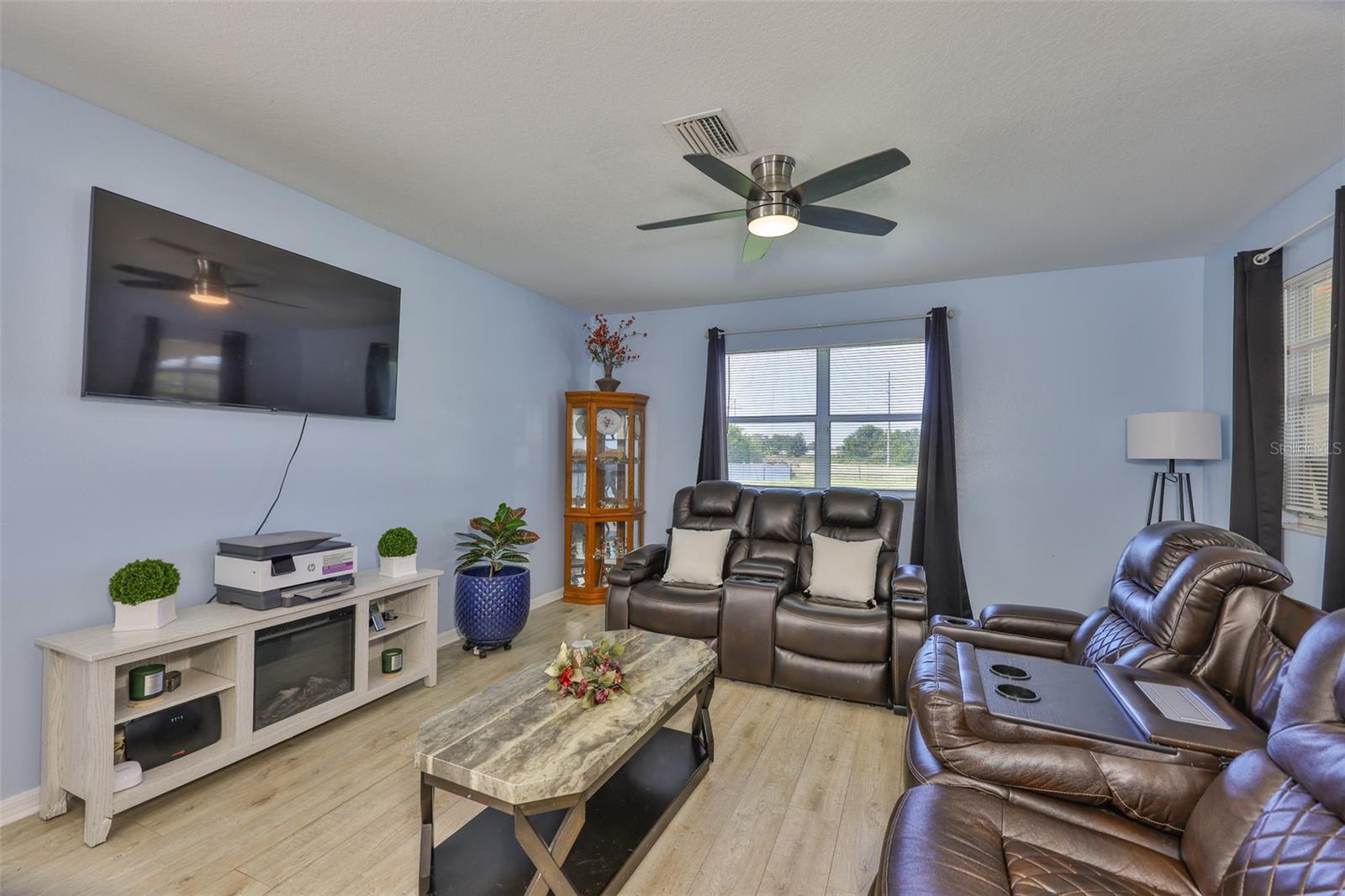 CARRIAGE POINTE PH 1 - Residential Lease