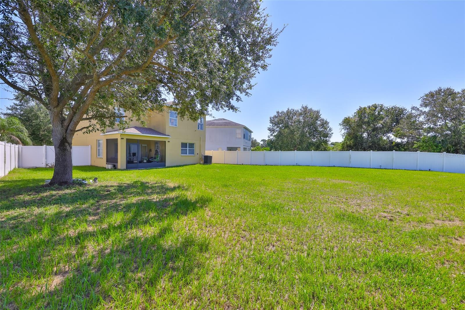 CARRIAGE POINTE PH 1 - Residential Lease