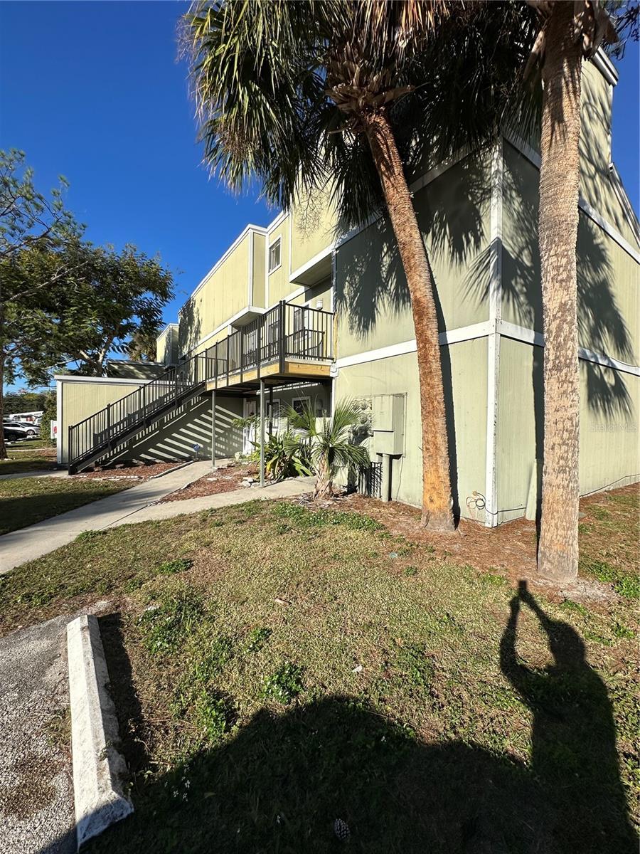 WINTER PARK WOODS CONDO - Residential