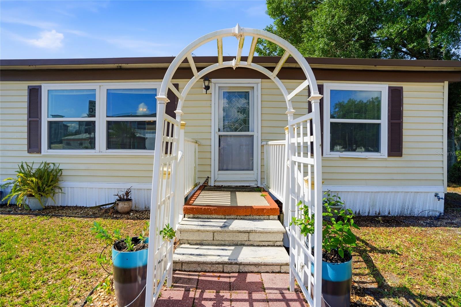 3933 SARAH DRIVE