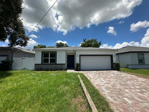 Photo of 117 W Murphy Street, Davenport, FL 33837 (MLS # S5153646)