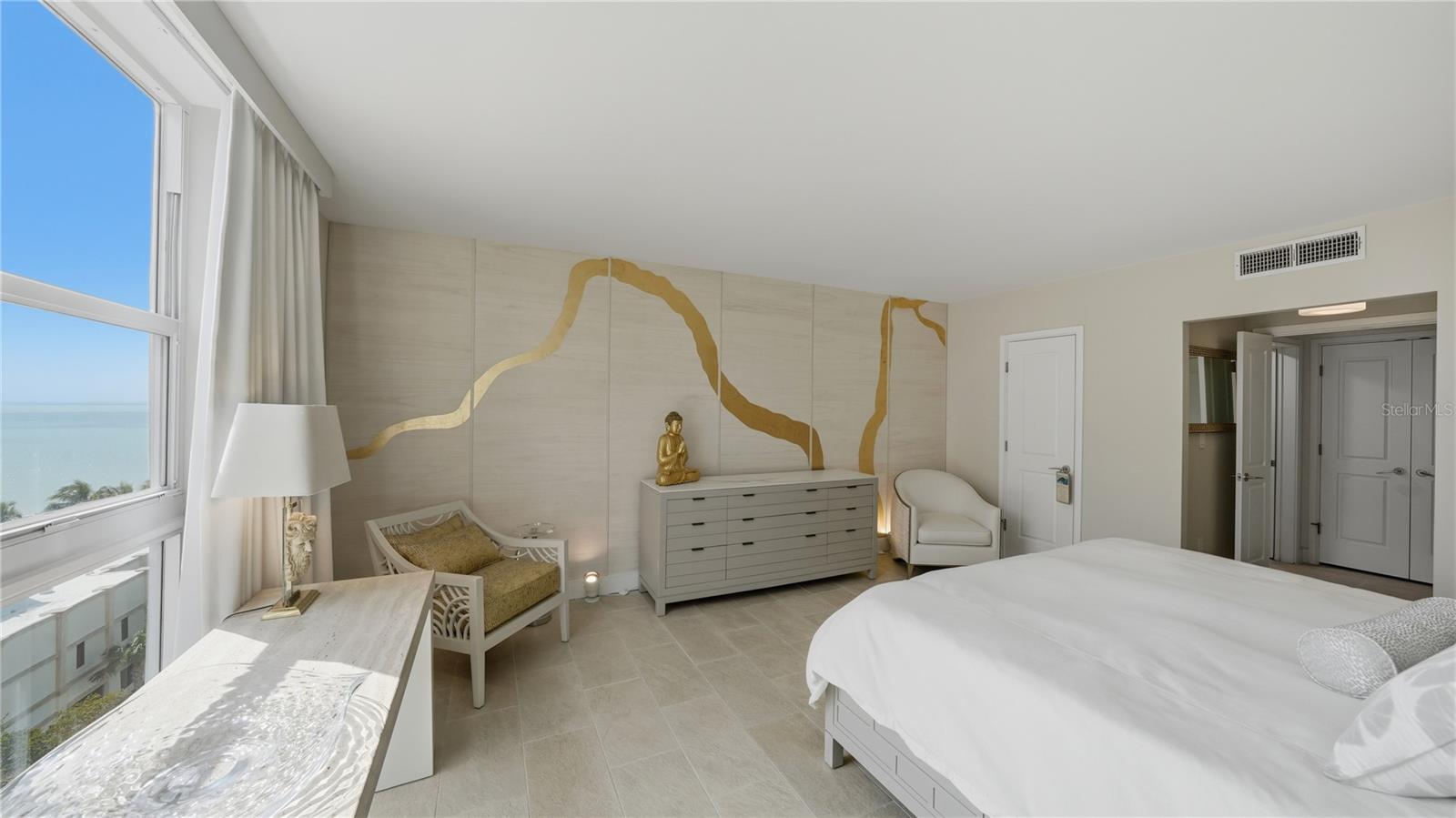 LIDO BEACH CLUB - Residential