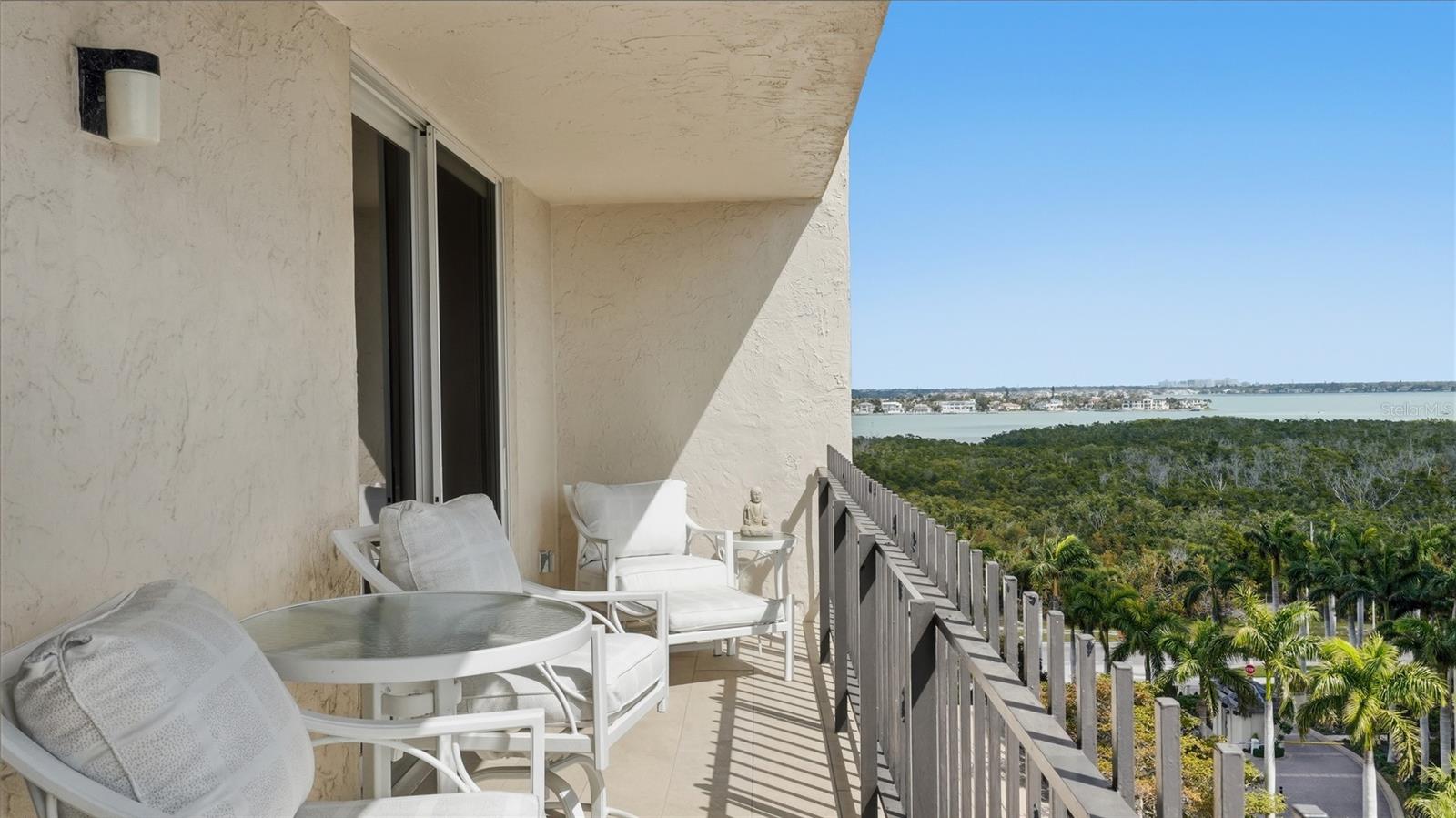 LIDO BEACH CLUB - Residential