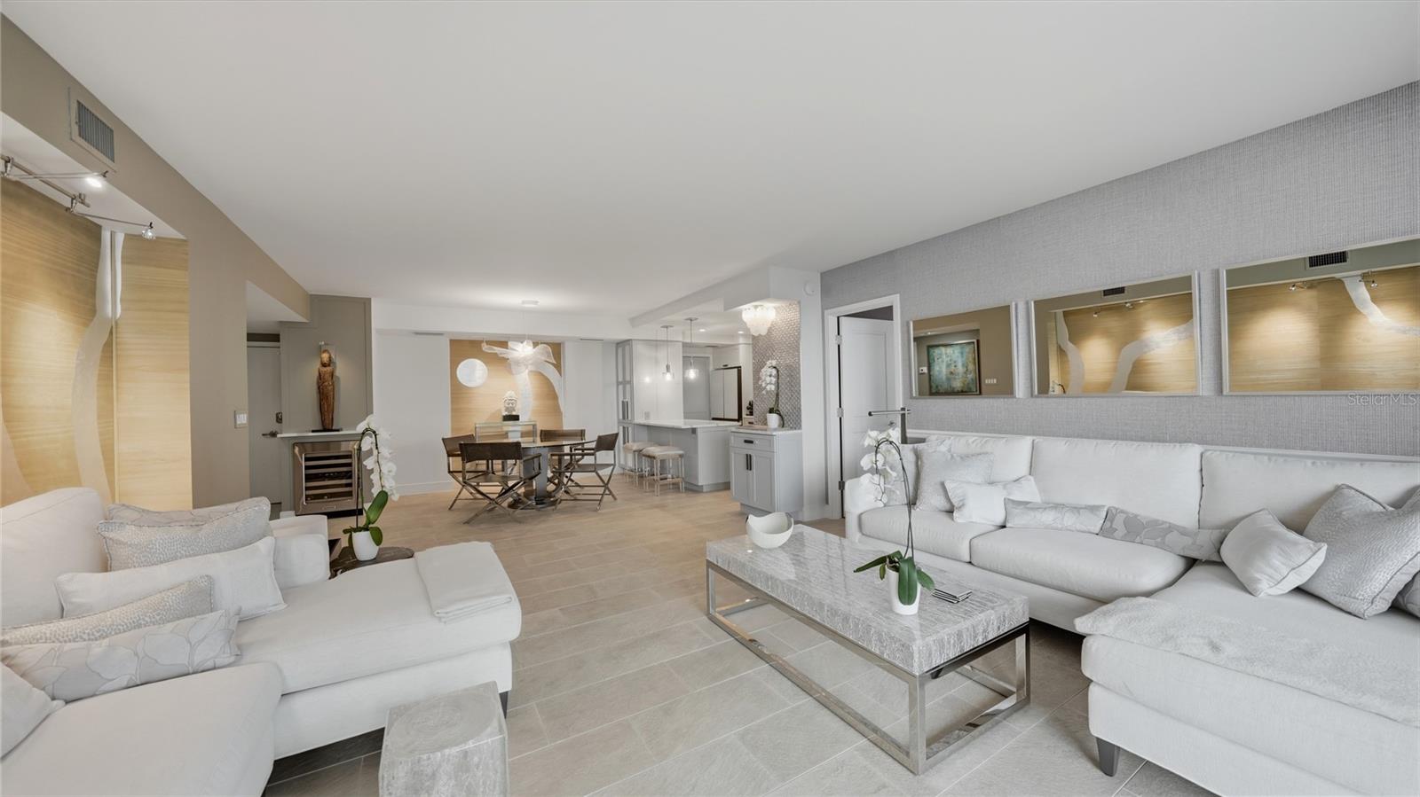 LIDO BEACH CLUB - Residential