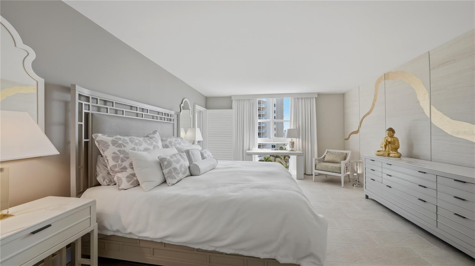 LIDO BEACH CLUB - Residential