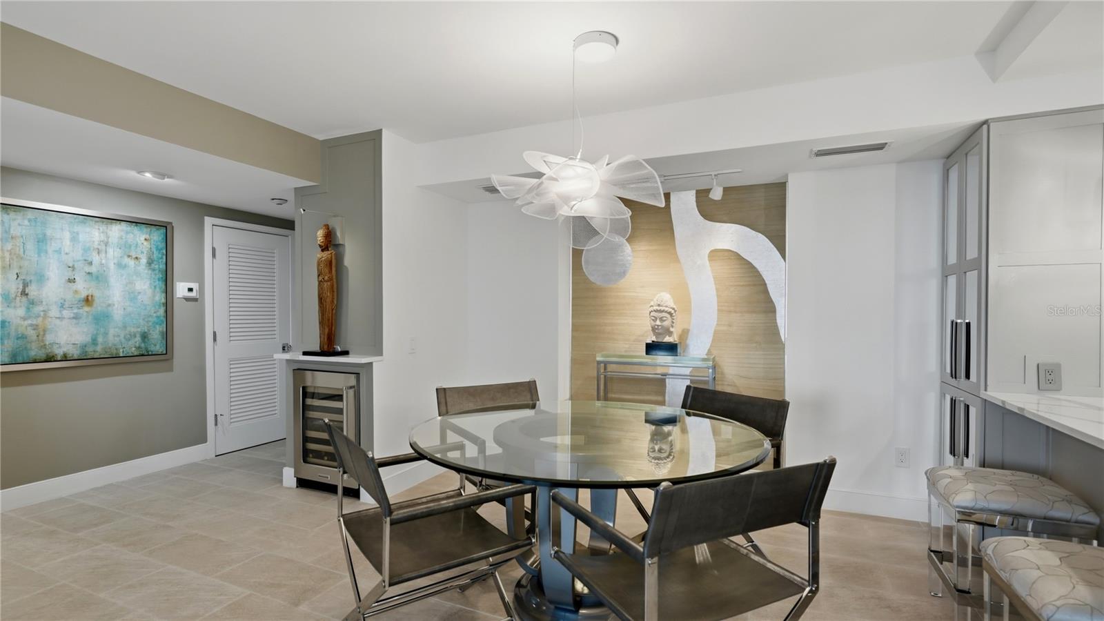 LIDO BEACH CLUB - Residential