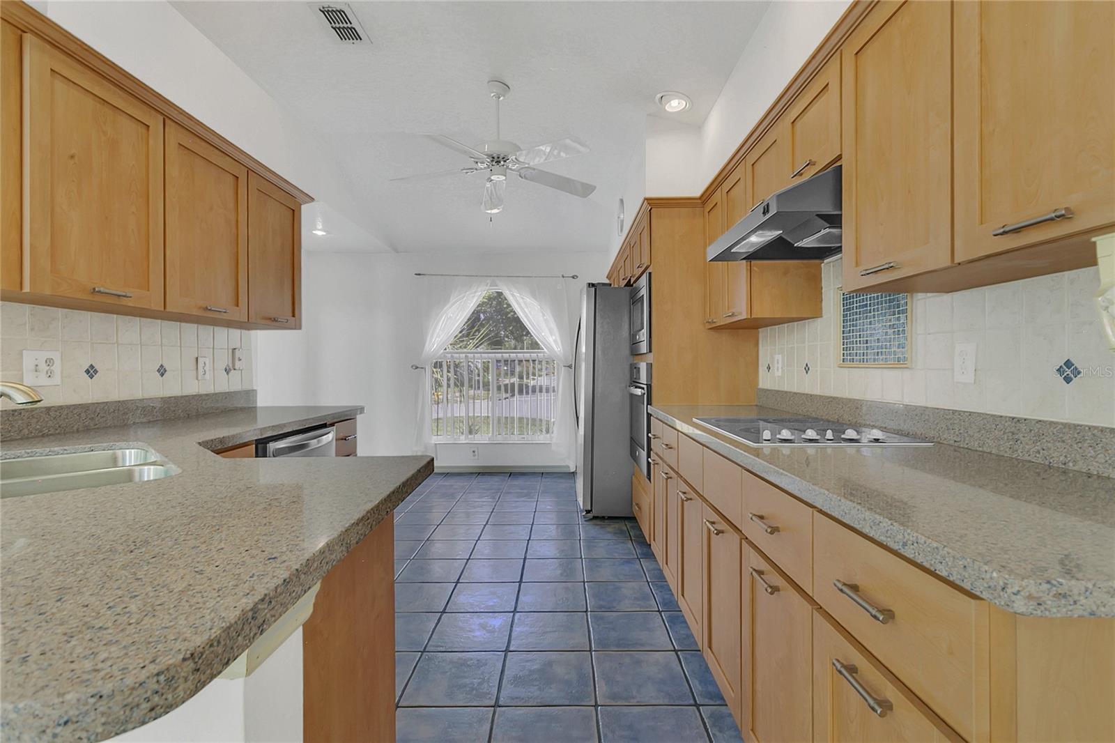485 WHITTINGHAM PLACE