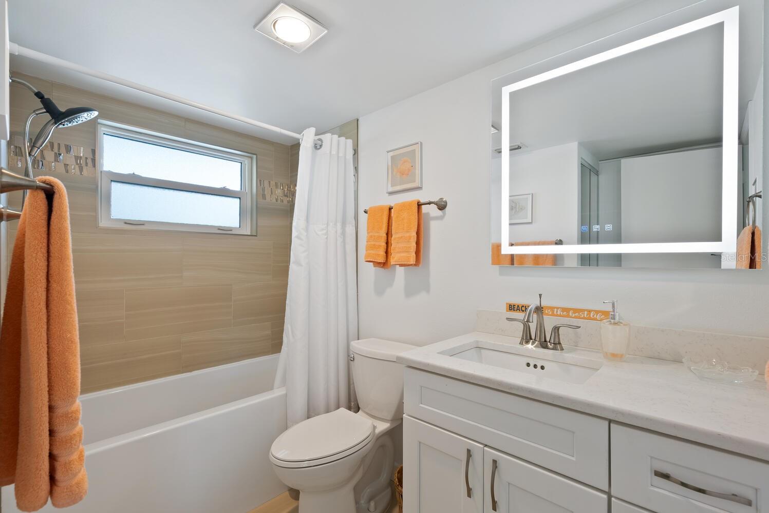 SIESTA HARBOR II - Residential