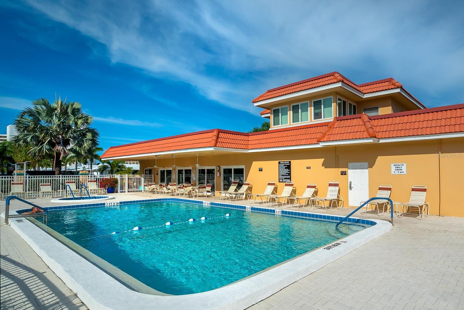 SIESTA HARBOR II - Residential