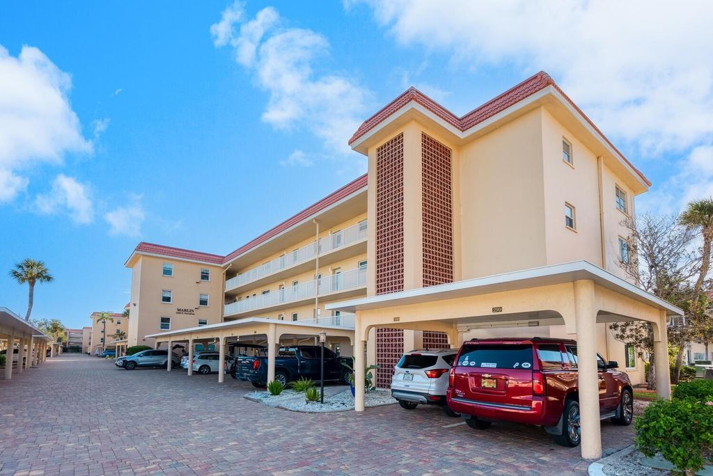 Photo of 1250 N Portofino Drive #304, Sarasota, FL 34242 (MLS # A4649477)