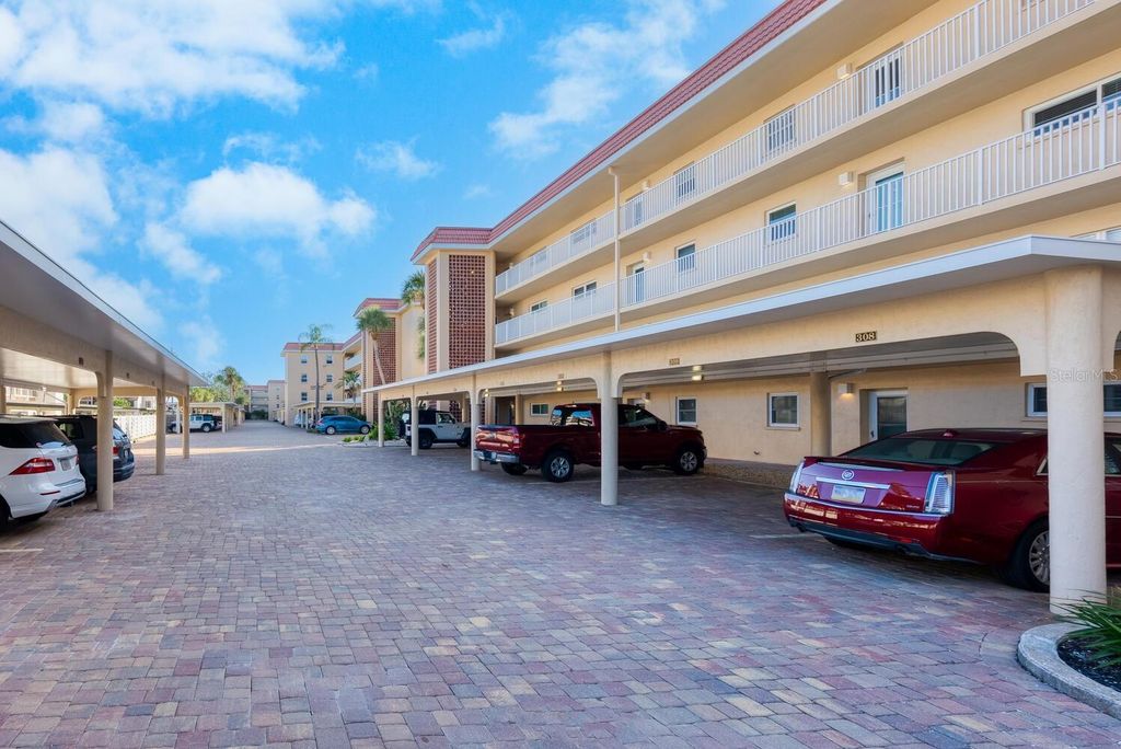Photo of 1250 N Portofino Drive #304, Sarasota, FL 34242 (MLS # A4649477)