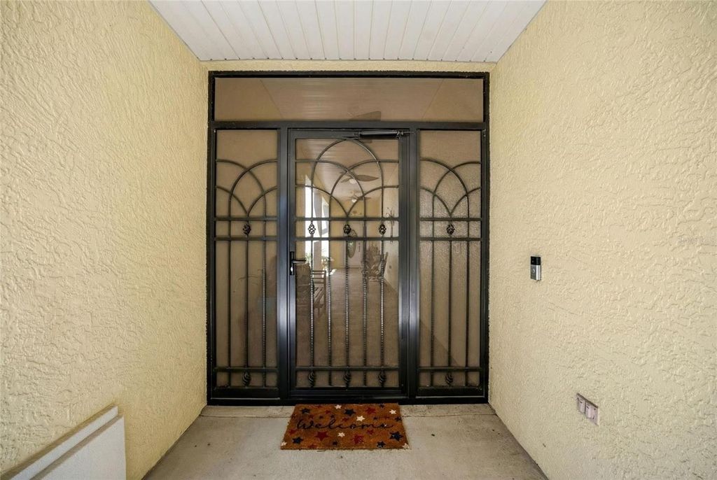 Photo of 8037 SW 81st Loop, Ocala, FL 34476 (MLS # OM722371)