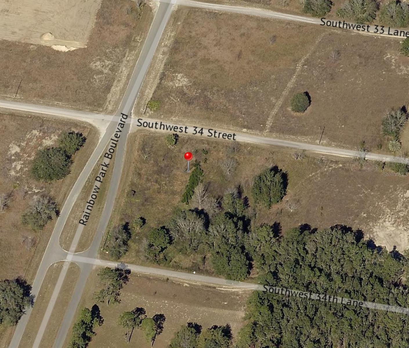 Peaceful Country Living Awaits!
Tucked away on a quiet road, this beautiful piece of land on SW 34th St offers the perfect mix of open space and natural privacy. Surrounded by lush greenery, mature trees, and Florida's native charm, this lot is ideal for your dream home, or future investment. Enjoy the peace and quiet of rural life while still being within a short drive to town conveniences. Whether you're looking to build or just invest in land, this is your opportunity to own a little slice of paradise.