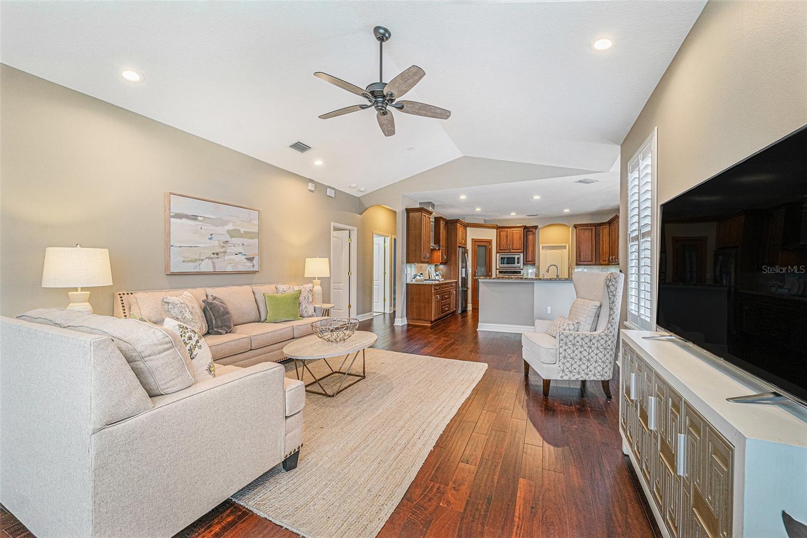 DEER CREEK - Residential