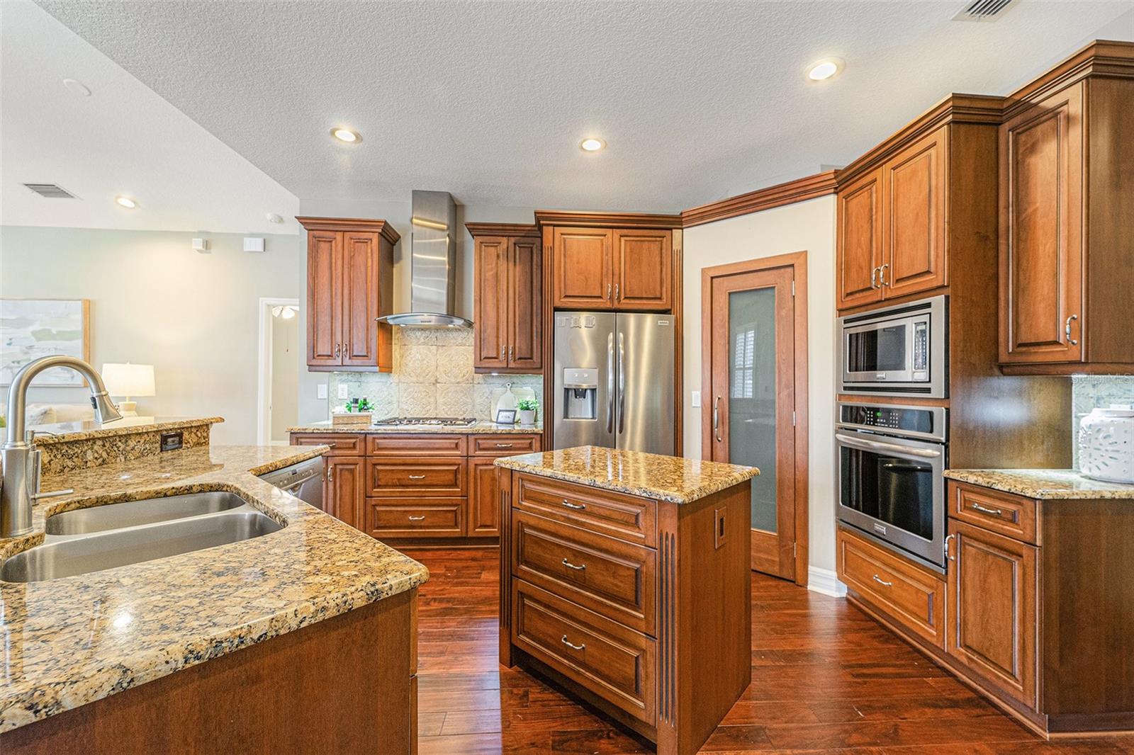 DEER CREEK - Residential