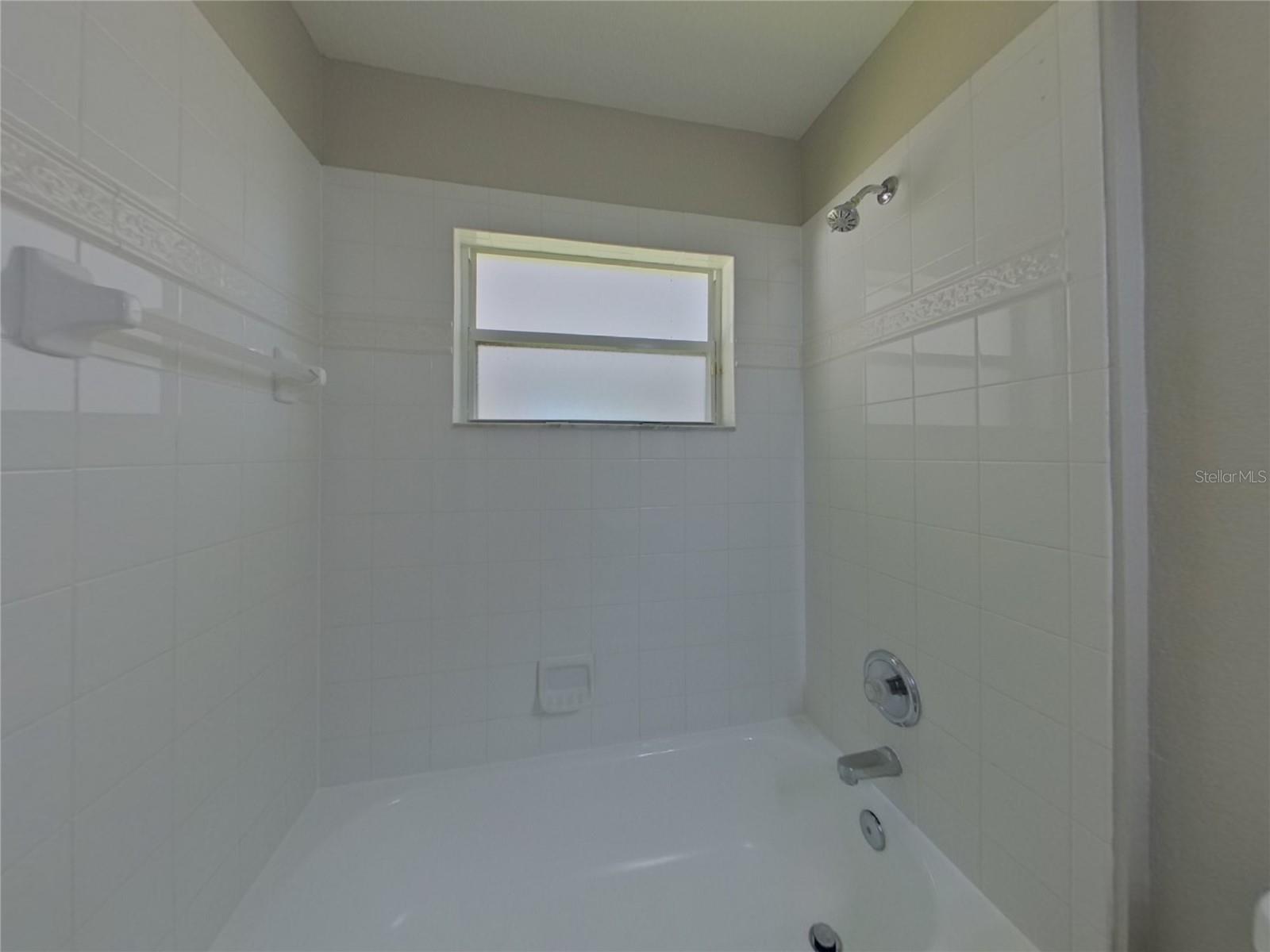 BRIDGEWATER PH 04 - Residential Lease