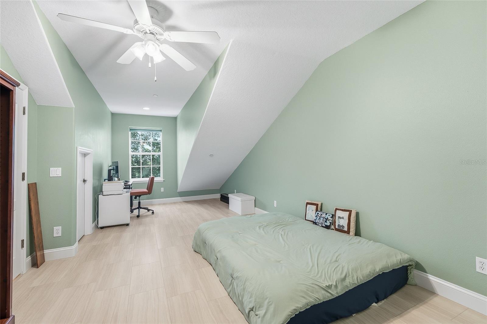 CLERMONT YACHT CLUB PH 2 - Residential