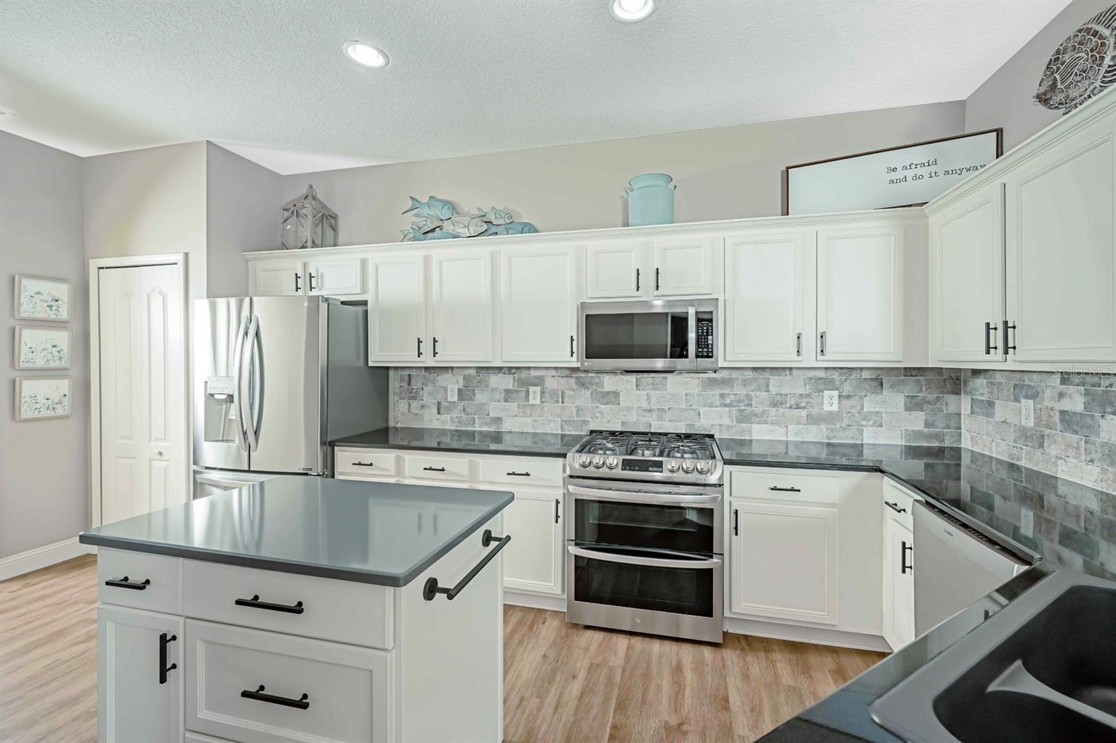 FISHHAWK RANCH PH 2 PRCL - Residential