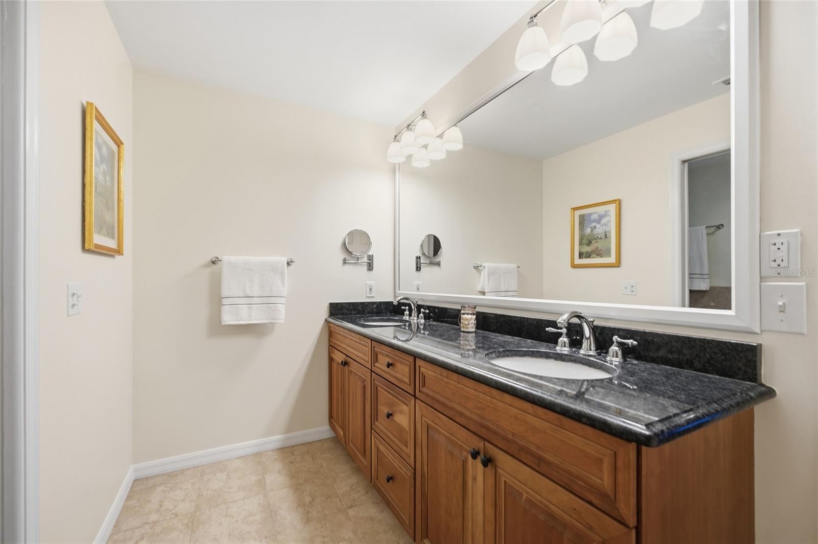 THOMPSON EAST SUB UNIT 2 - Residential