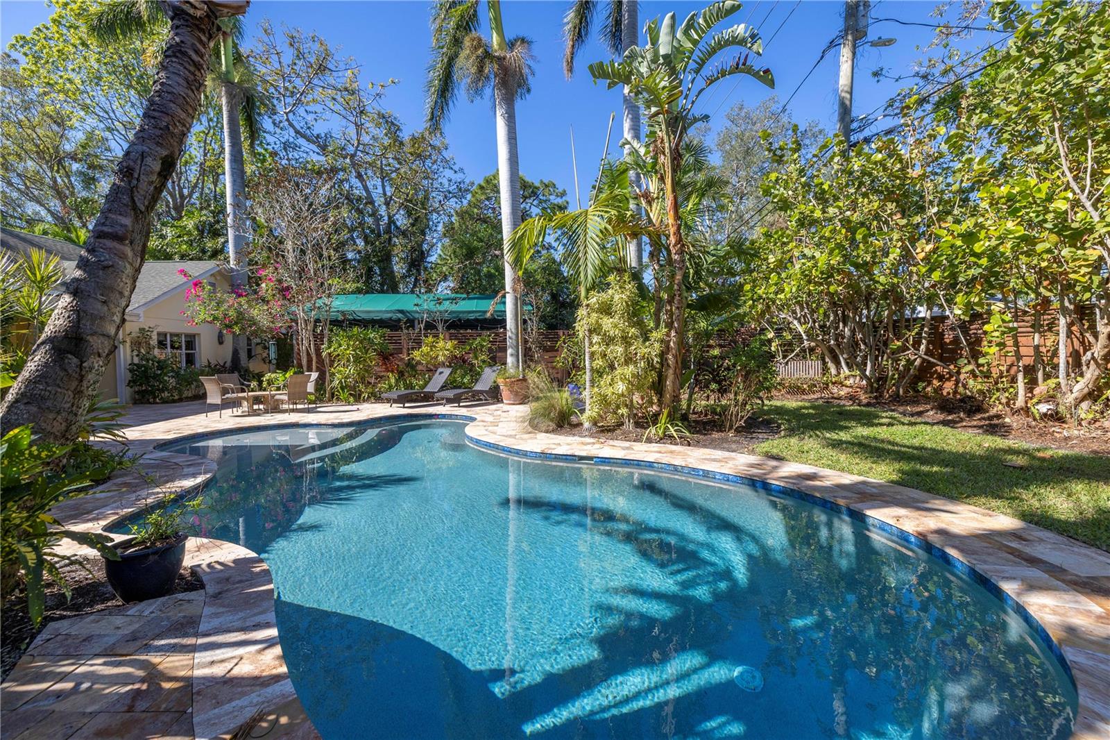 COFFEE POT ADD SNELL & HAMLETTS - Land