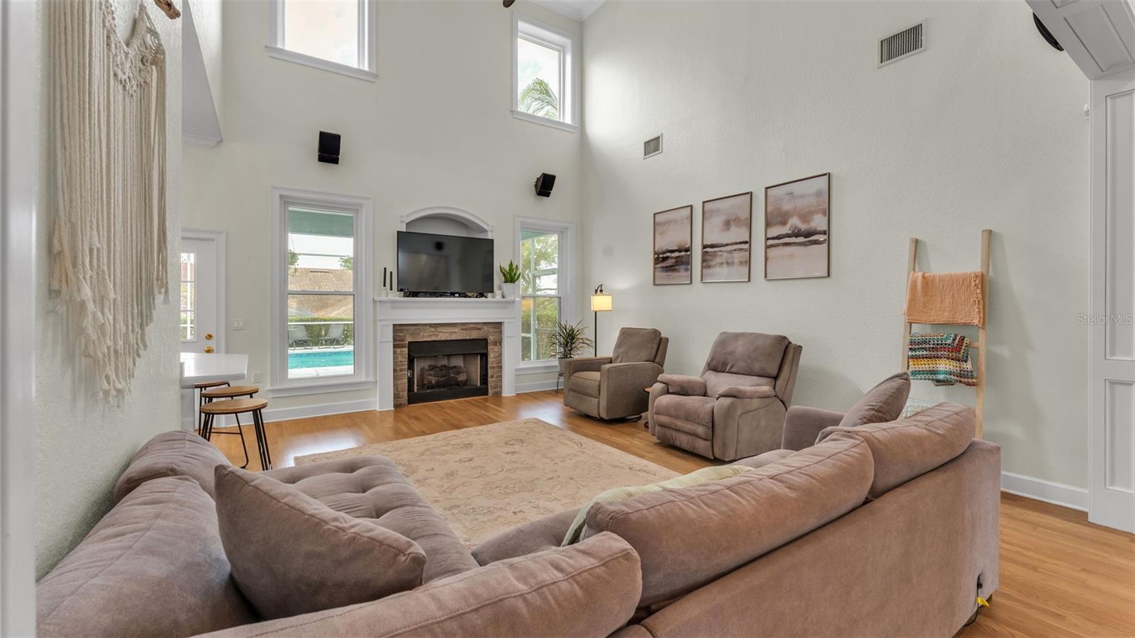 CREWS LAKE HILLS ESTATES - Residential