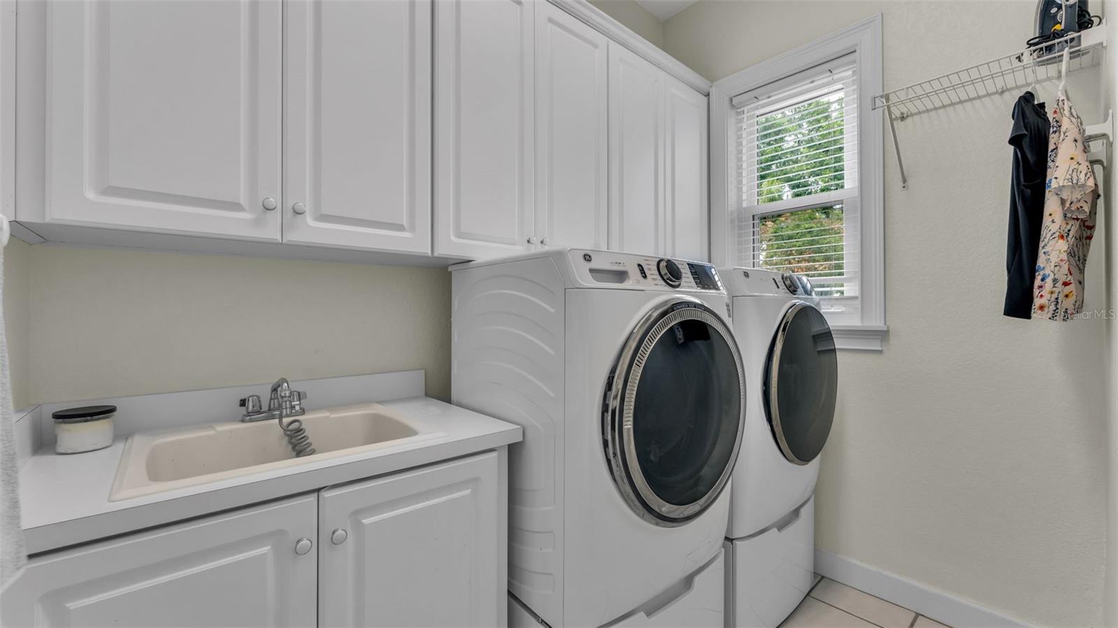 CREWS LAKE HILLS ESTATES - Residential