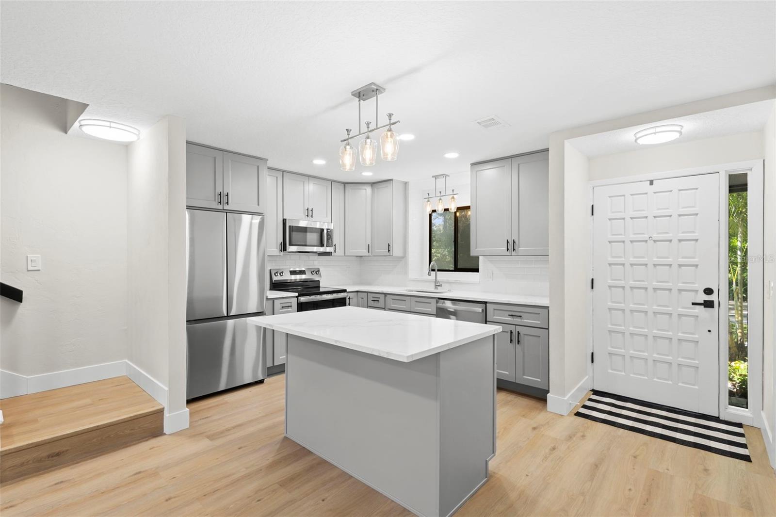 CODRINGTONS BLK 17 DELAND - Residential Lease