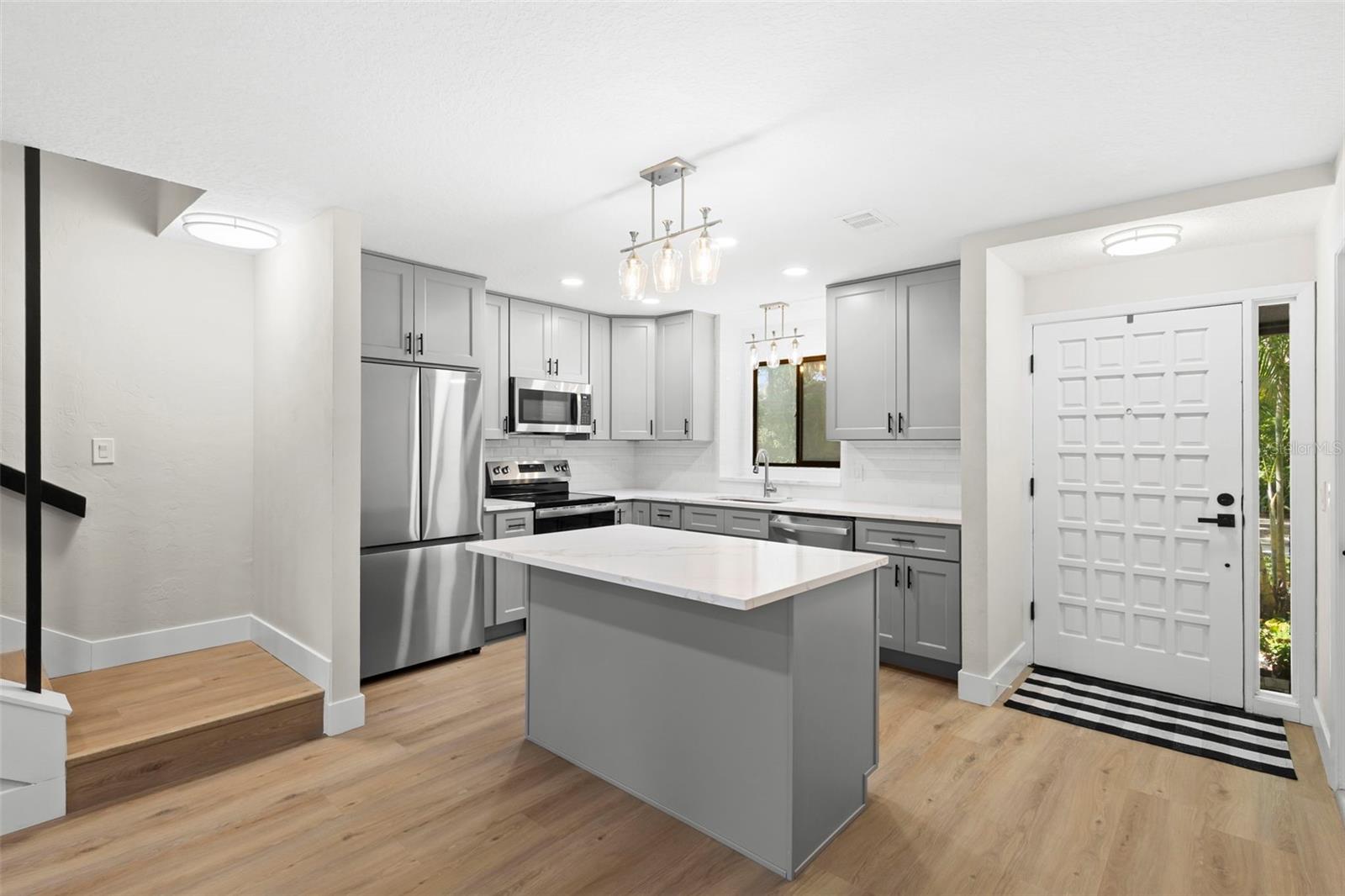 CODRINGTONS BLK 17 DELAND - Residential Lease