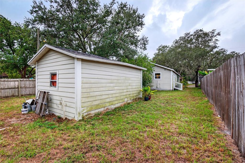 Photo of 8917 N Willow Avenue, Tampa, FL 33604 (MLS # O6372960)