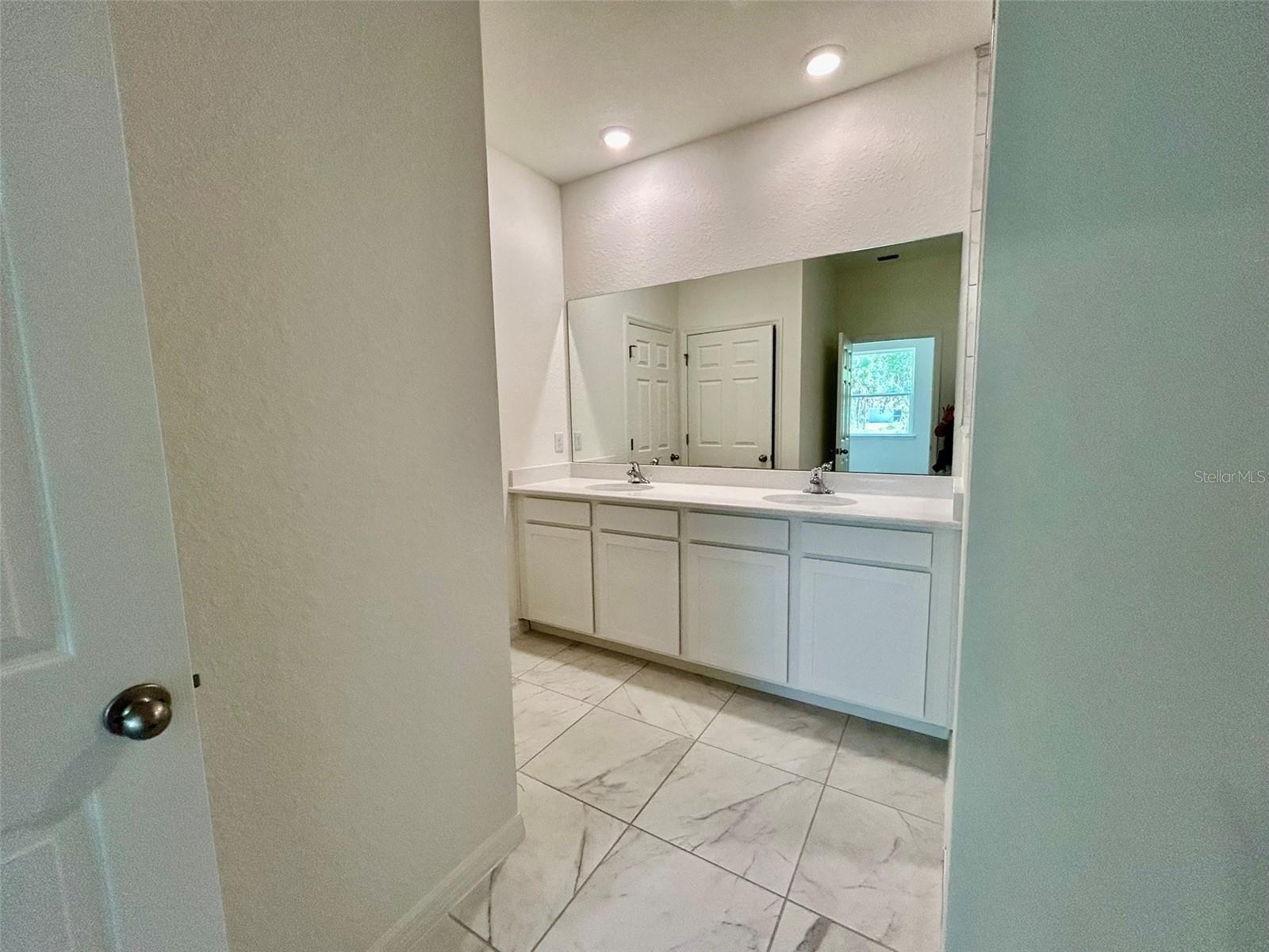 PORT CHARLOTTE SUB 32 - Residential Lease