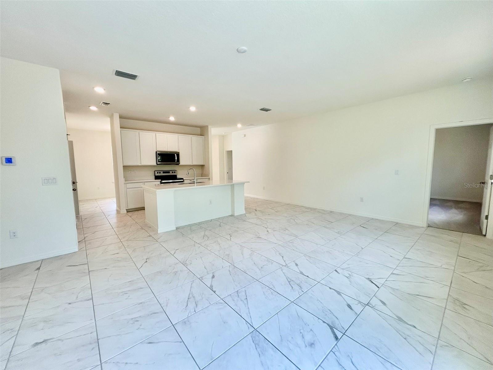 PORT CHARLOTTE SUB 32 - Residential Lease