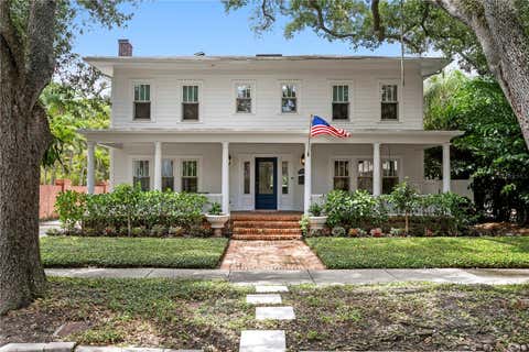 Photo of 2523 W Sunset Drive, Tampa, FL 33629 (MLS # TB8532258)
