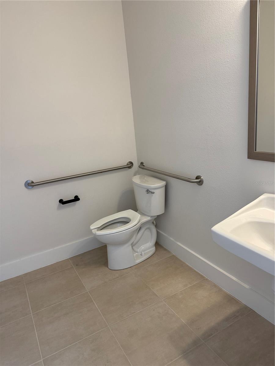 TOWNHOMES AT CITY PLACE - Commercial Lease