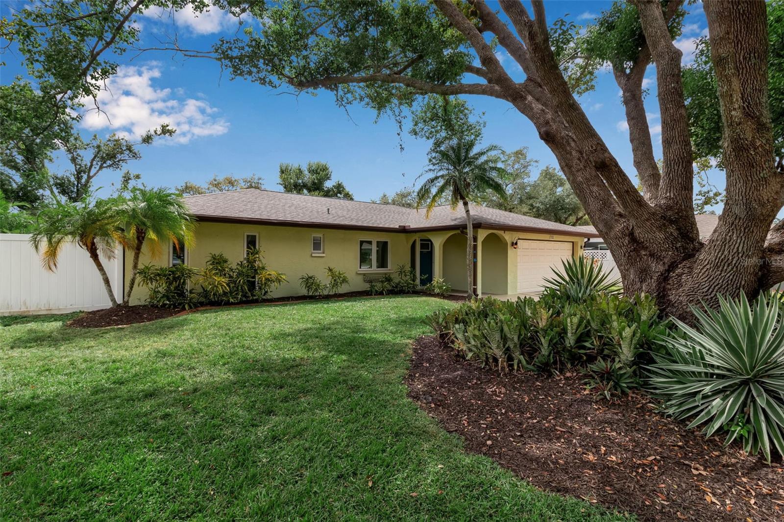 155 MIMOSA CIRCLE