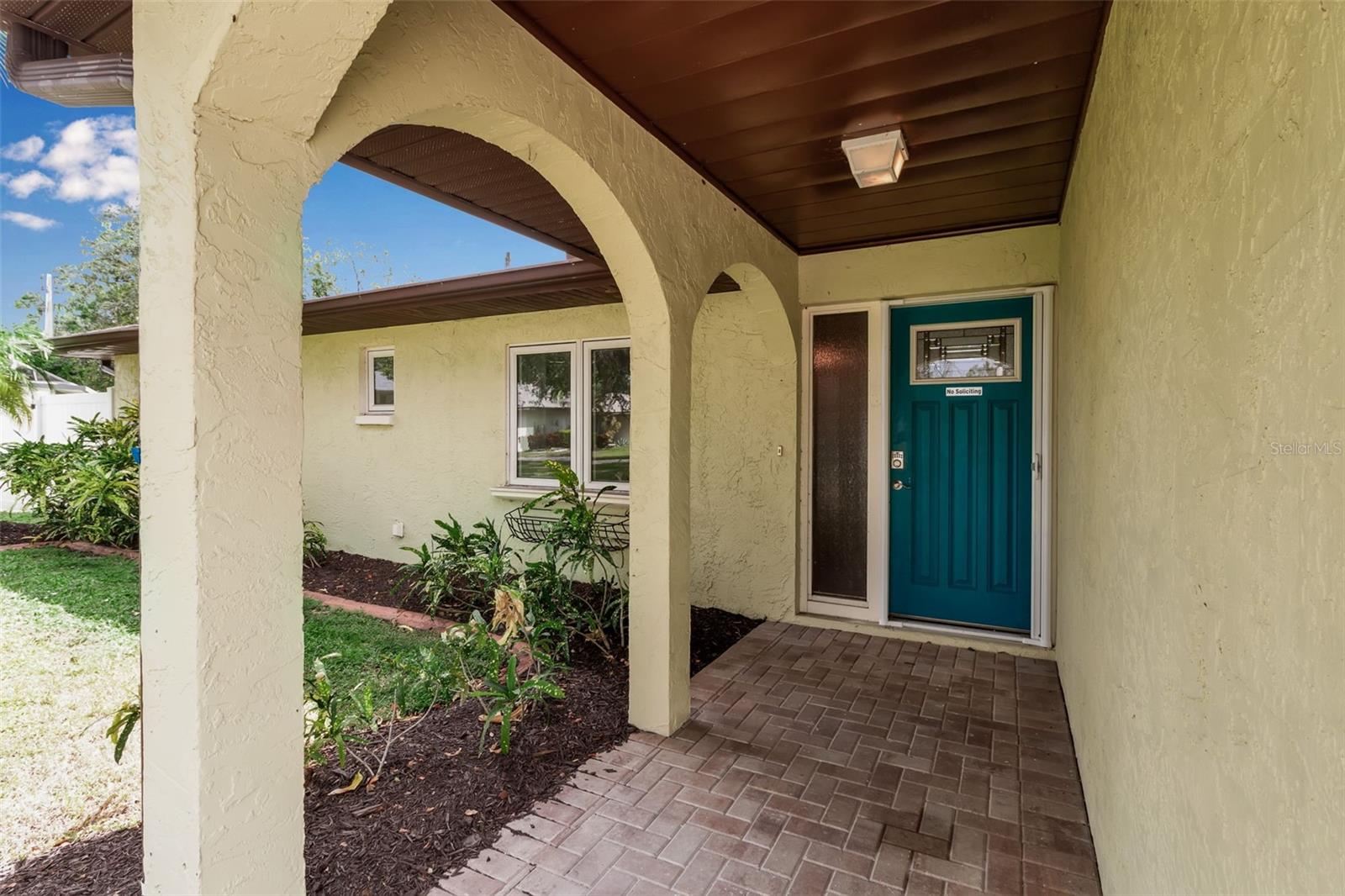 155 MIMOSA CIRCLE