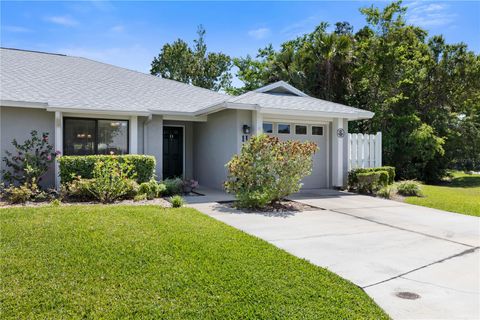 11 LAKE FOREST COURT N PALM COAST FL 32137