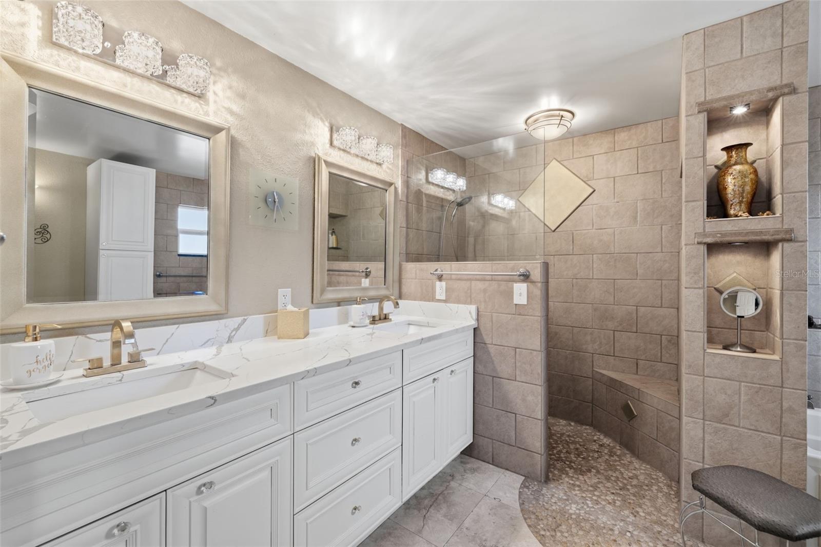 HARSHAW LAKE 2 - Residential