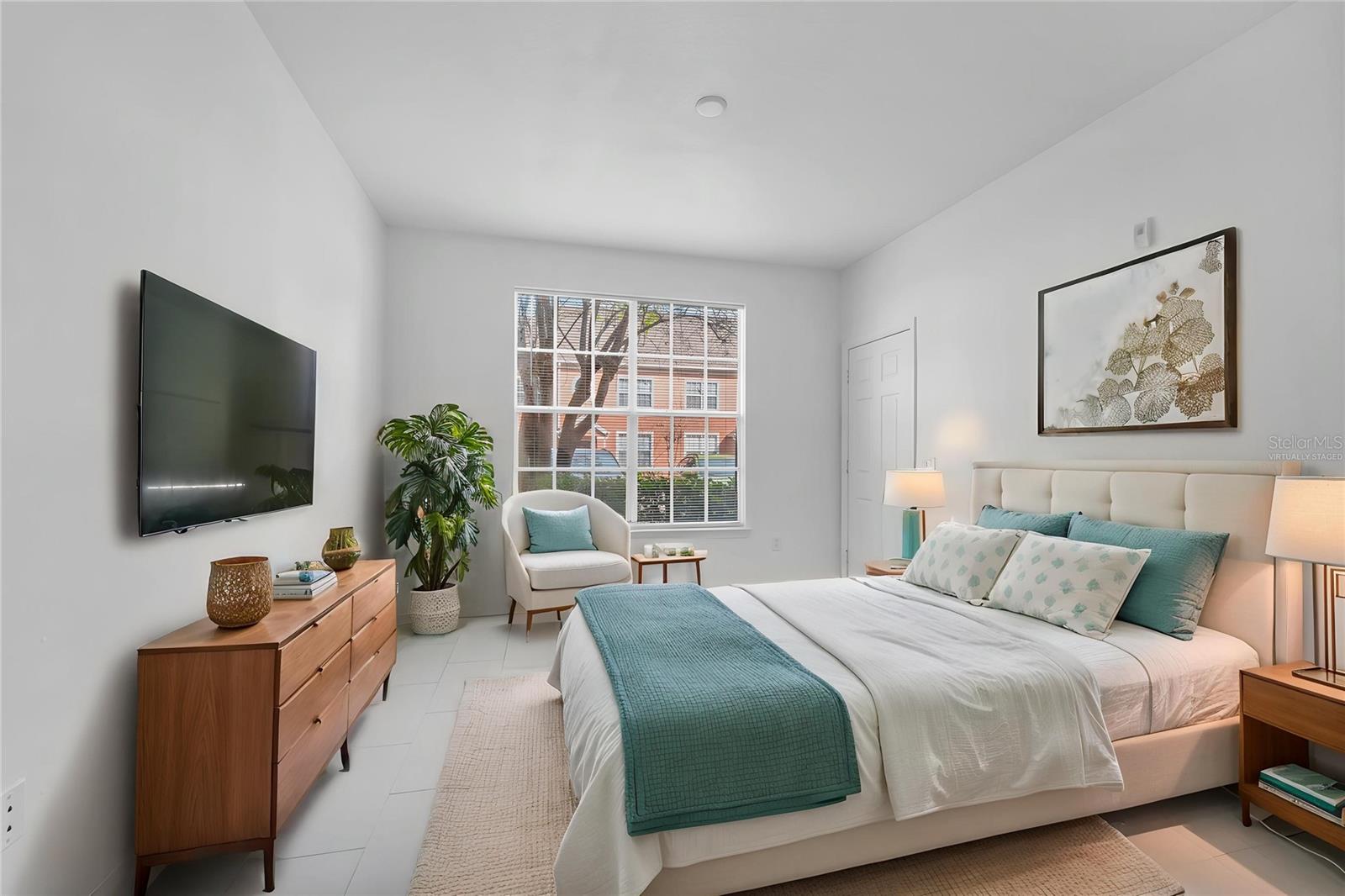 DISCOVERY PALMS - Residential Lease