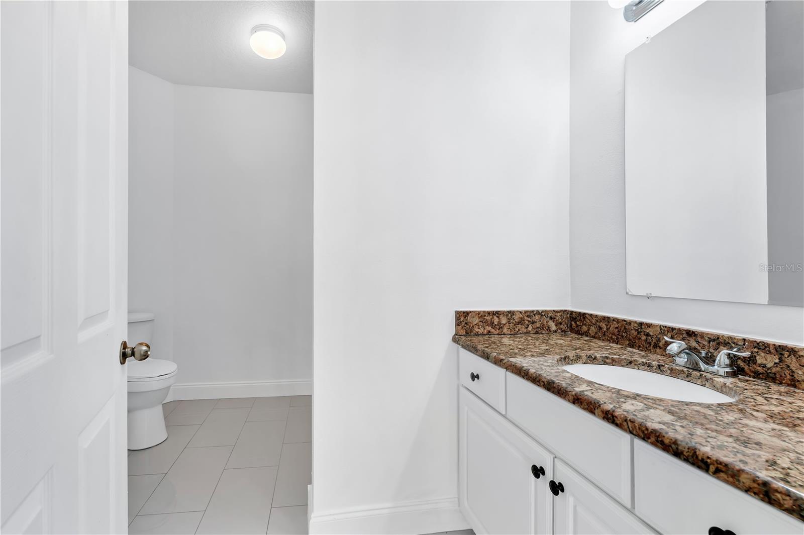 DISCOVERY PALMS - Residential Lease