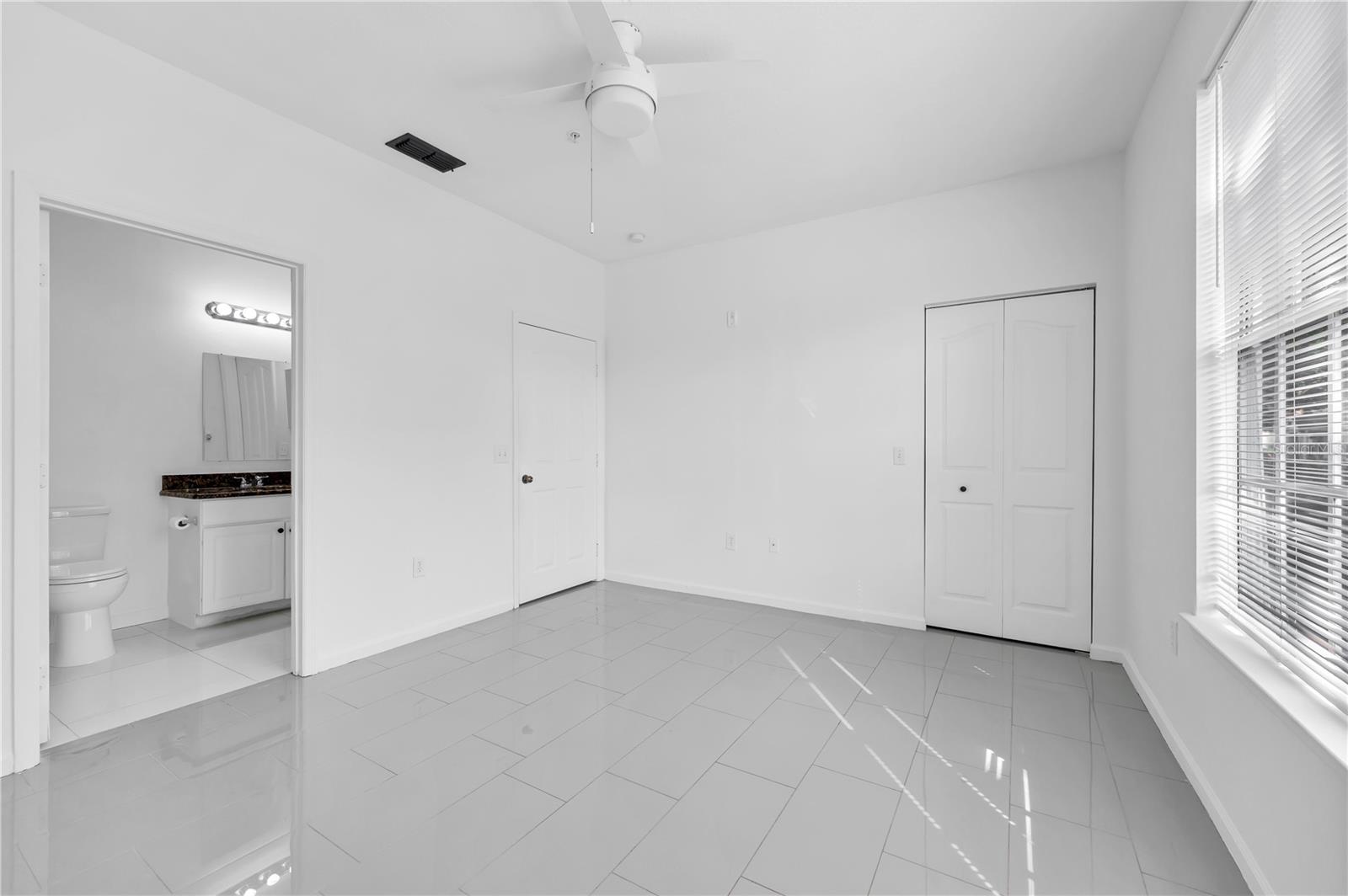 DISCOVERY PALMS - Residential Lease