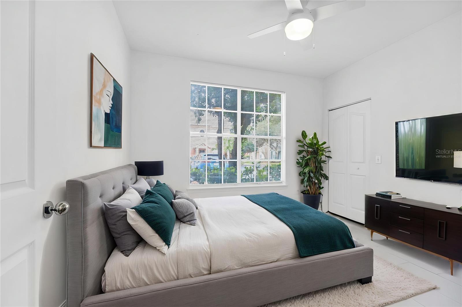 DISCOVERY PALMS - Residential Lease