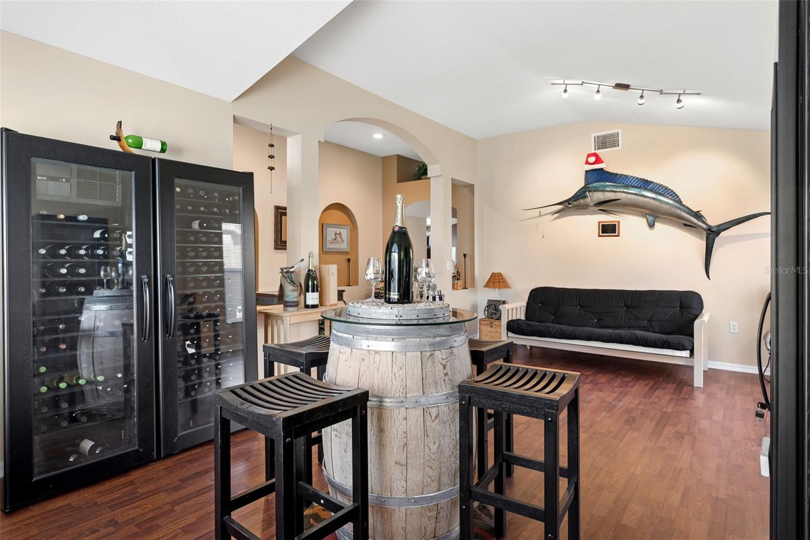 MEADOW POINTE - Residential