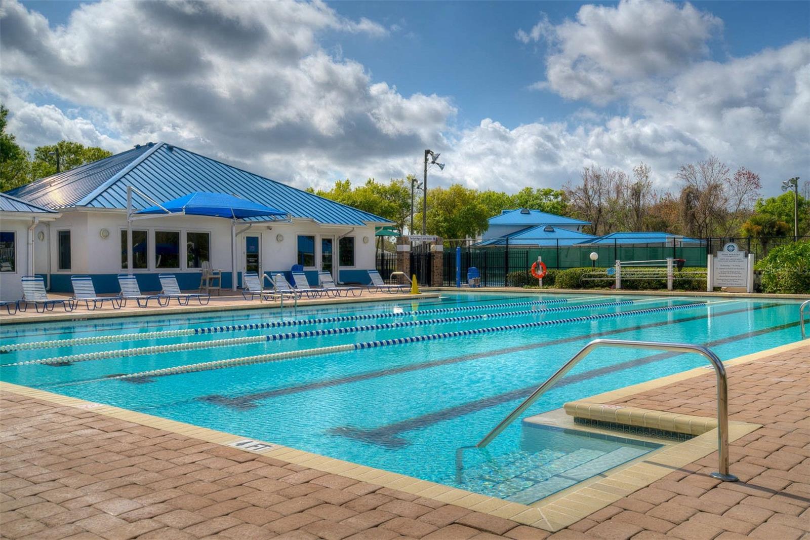 MEADOW POINTE - Residential