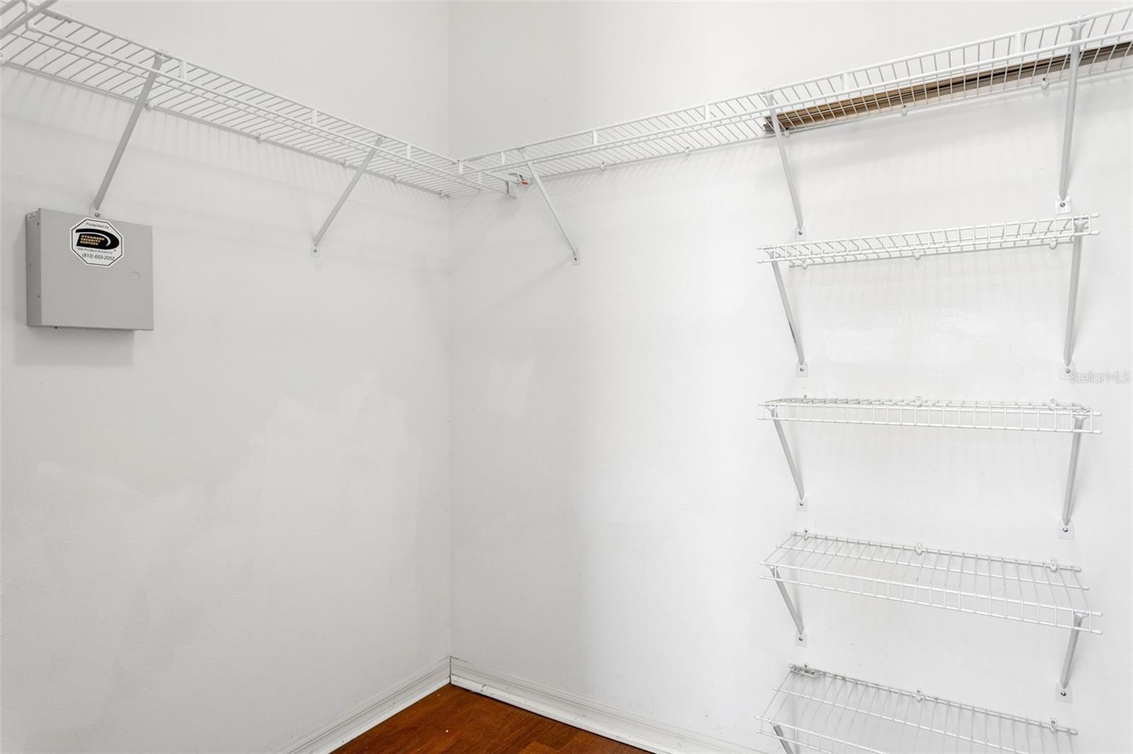 MEADOW POINTE - Residential