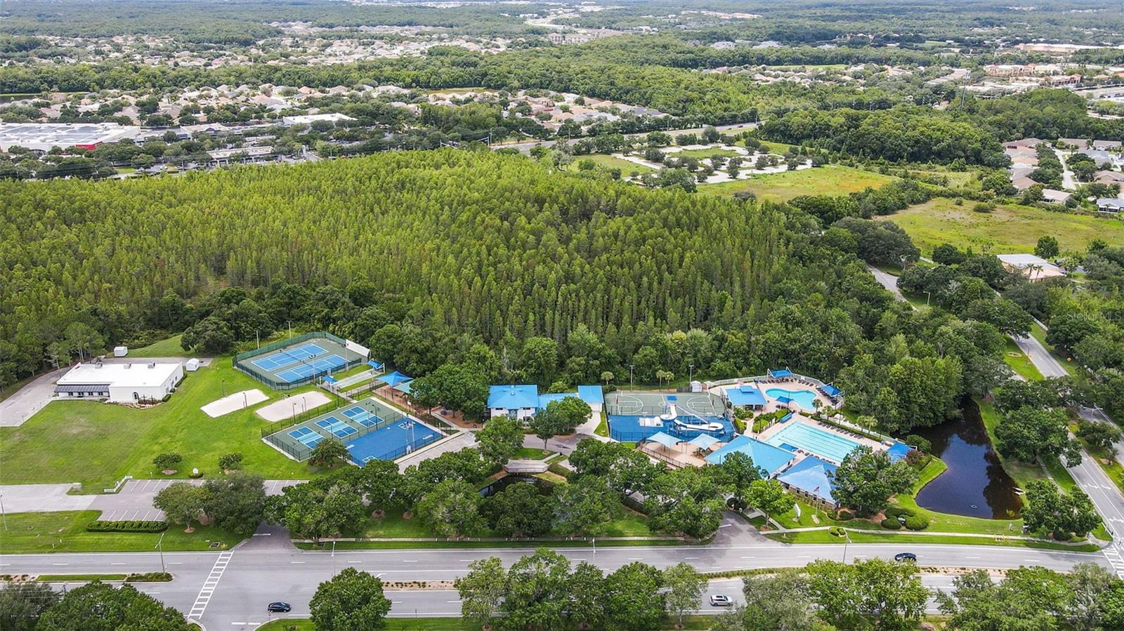 MEADOW POINTE - Residential