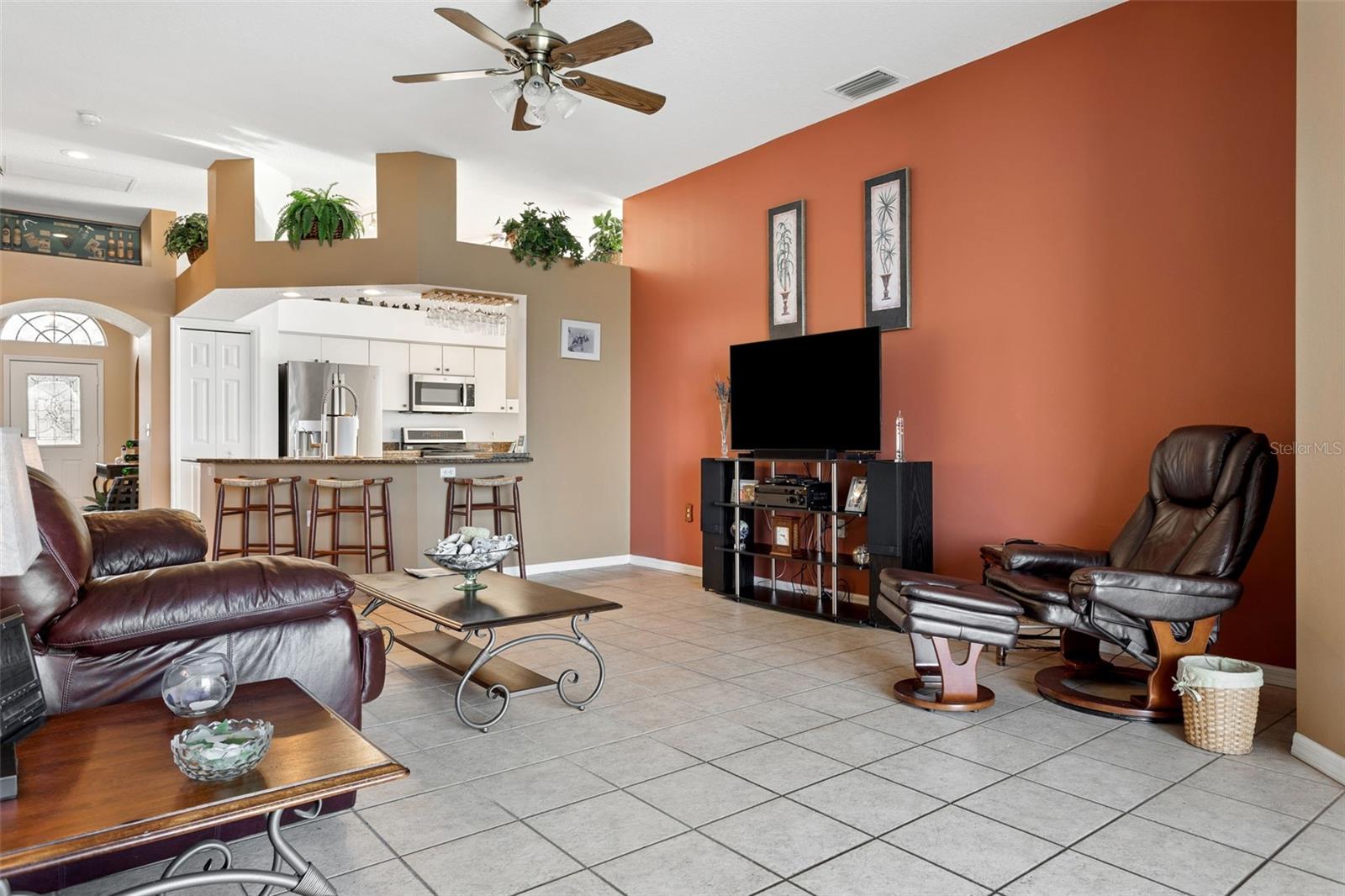 MEADOW POINTE - Residential