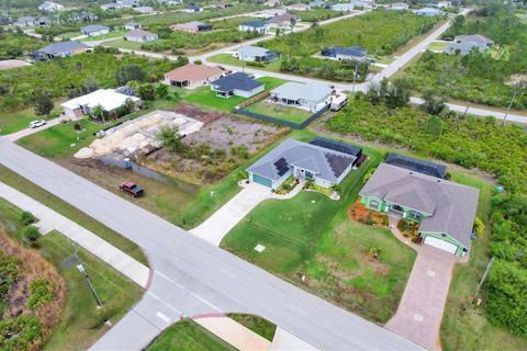 A home in PORT CHARLOTTE