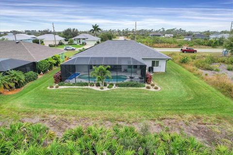 A home in PORT CHARLOTTE